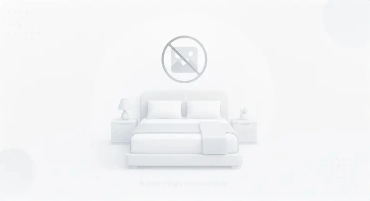 Queen Room - Smoking
